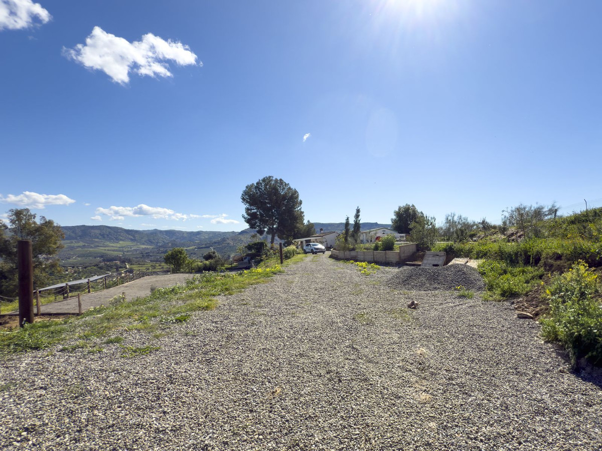Se vende Finca - Cortijo de 3 dormitorios en Costa Del Sol, Málaga, España
