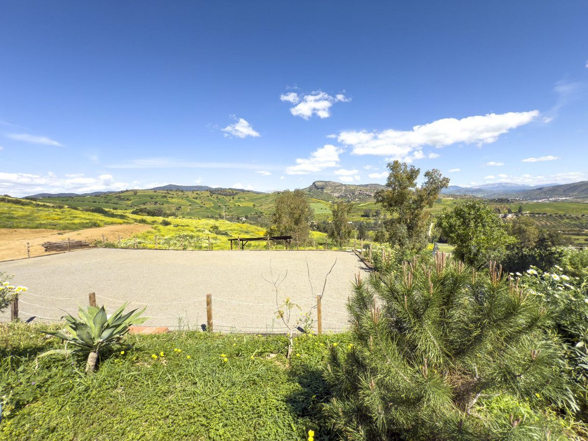 Se vende Finca - Cortijo de 3 dormitorios en Costa Del Sol, Málaga, España
