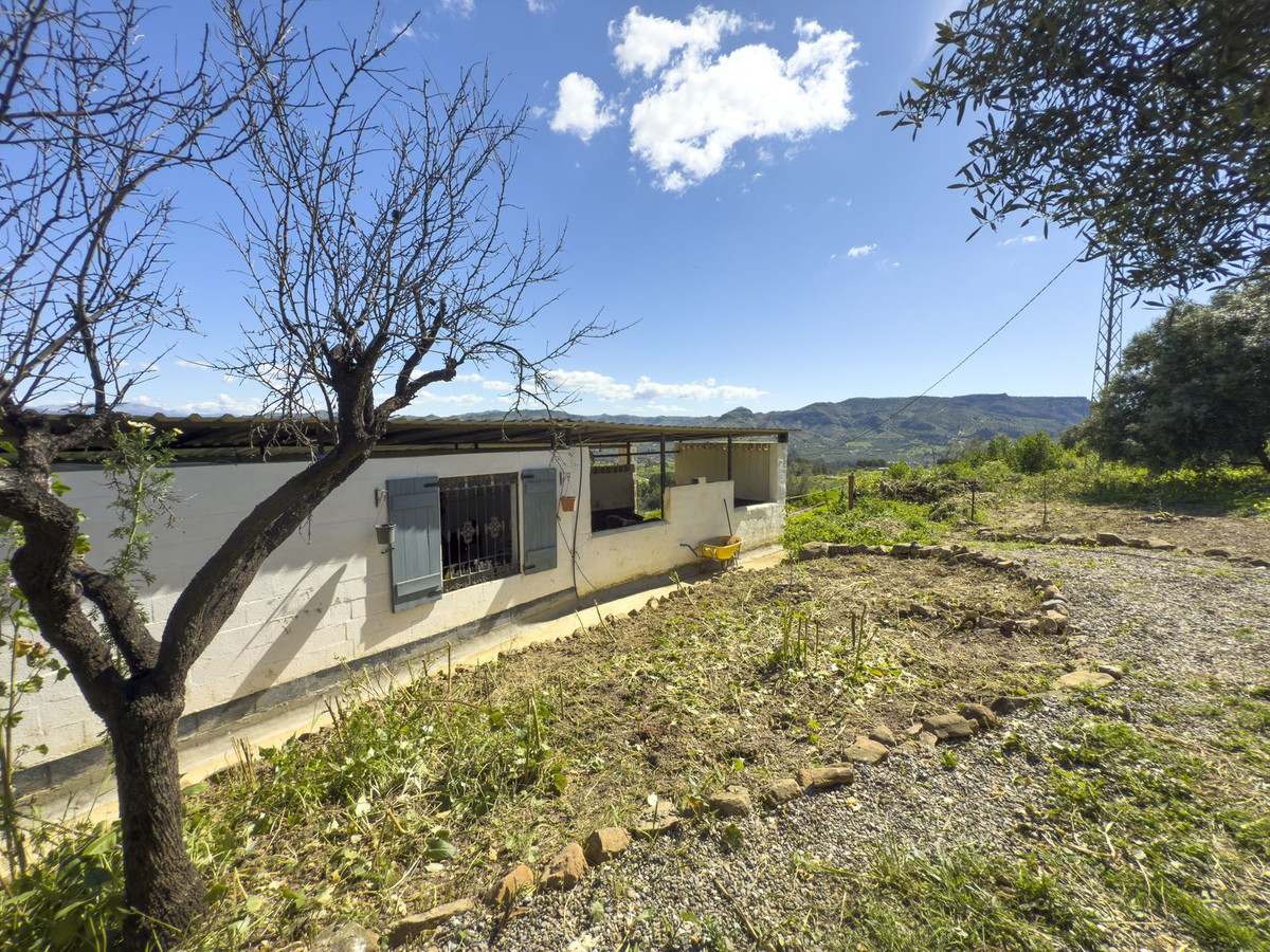 Se vende Finca - Cortijo de 3 dormitorios en Costa Del Sol, Málaga, España