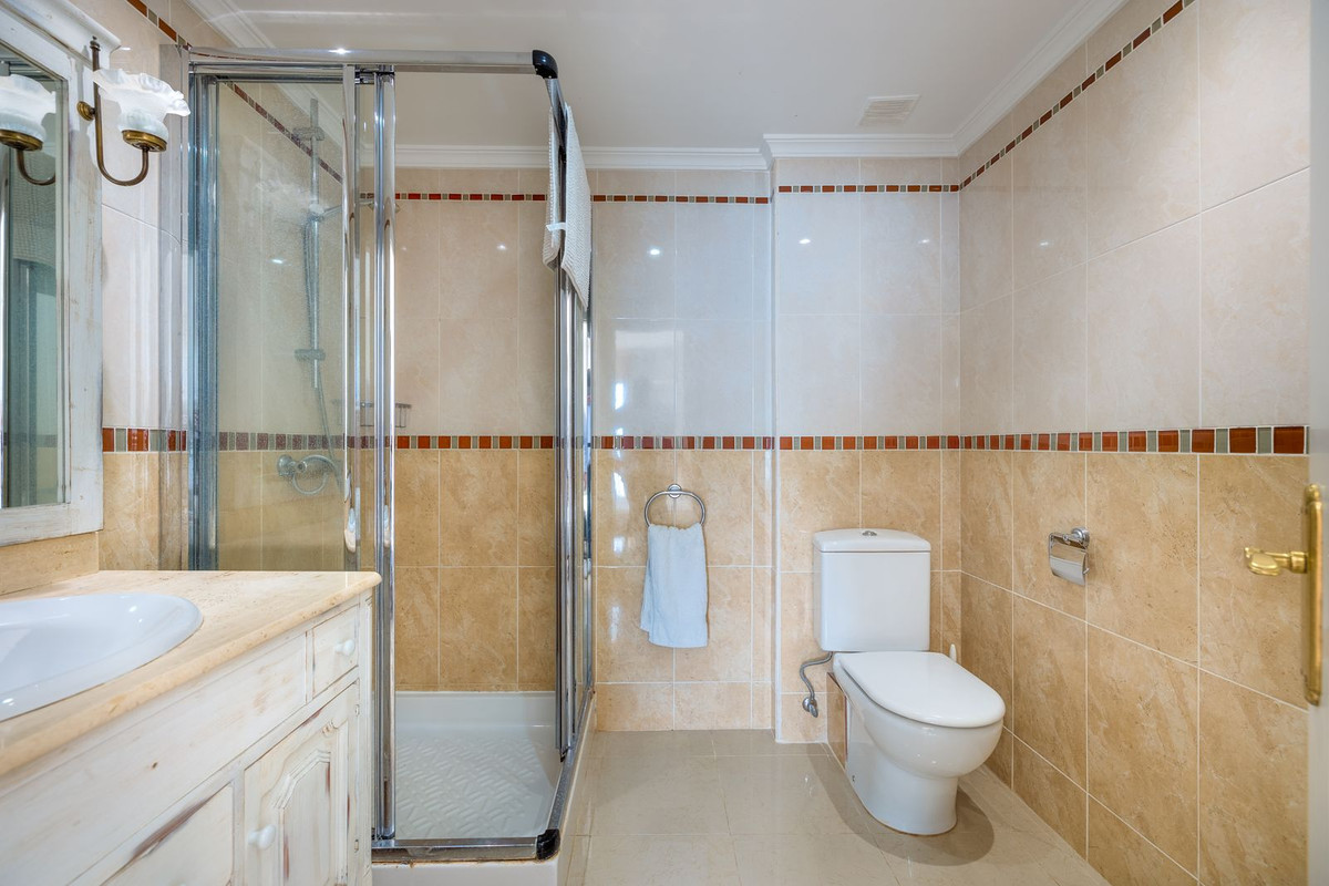 4 Bed Townhouse for sale in Estepona Costa Del Sol, Málaga, Spain