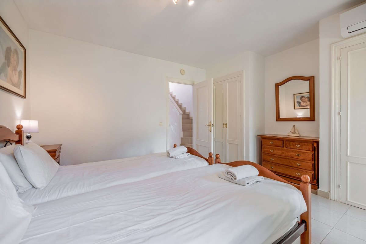4 Bed Townhouse for sale in Estepona Costa Del Sol, Málaga, Spain