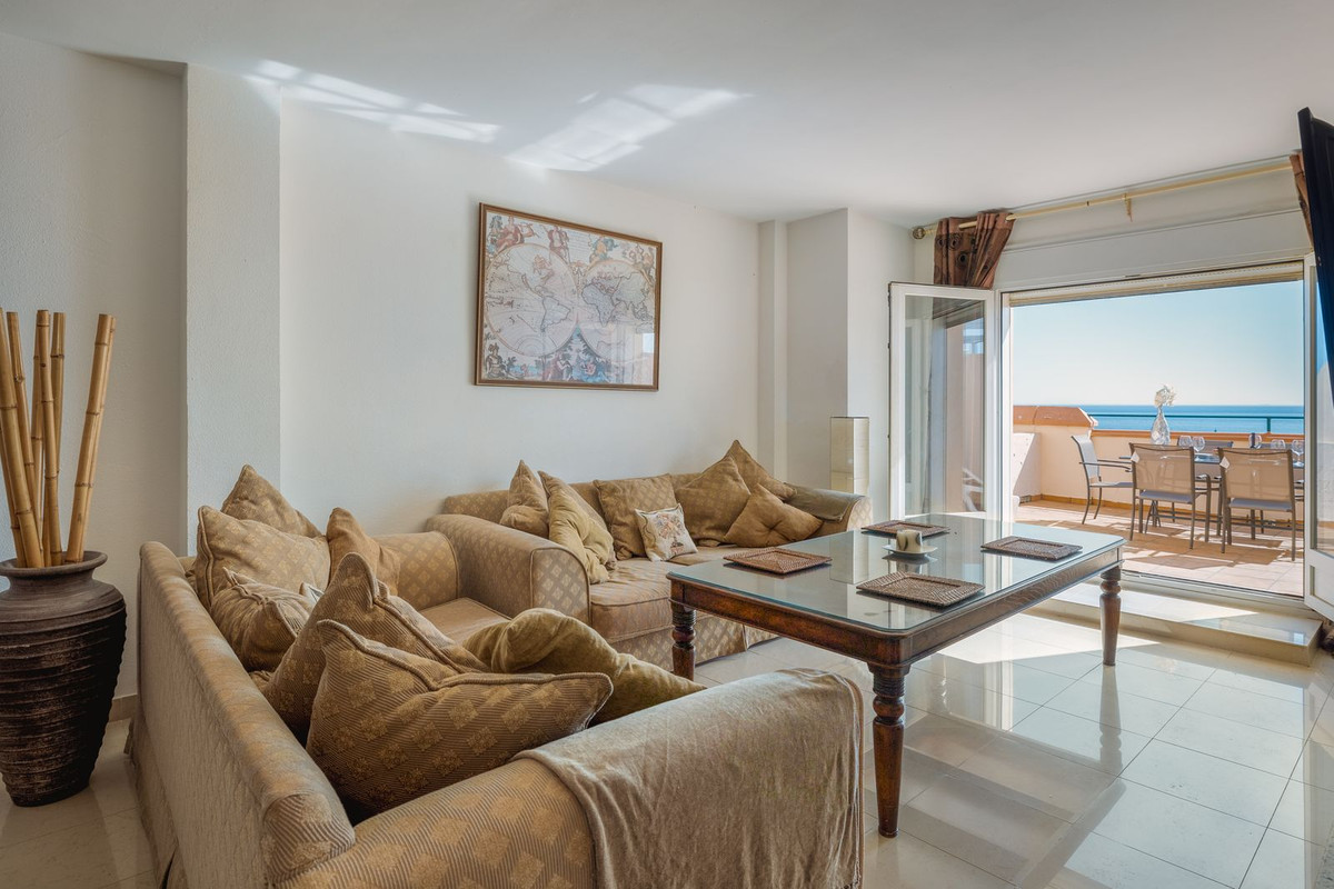 4 Bed Townhouse for sale in Estepona Costa Del Sol, Málaga, Spain