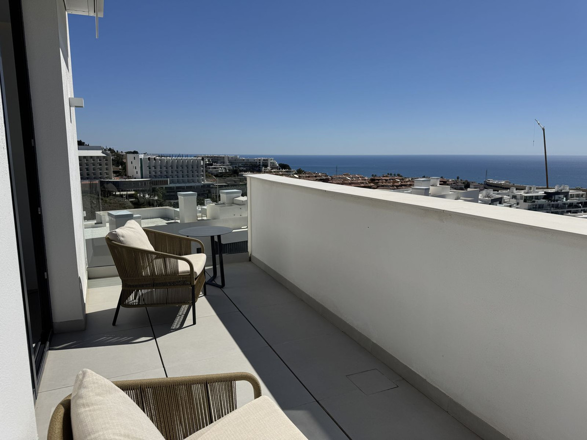 3 Bed Apartment for sale in Fuengirola Costa Del Sol, Málaga, Spain