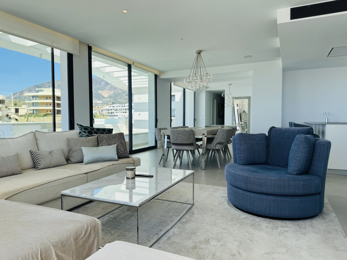 3 Bed Apartment for sale in Fuengirola Costa Del Sol, Málaga, Spain