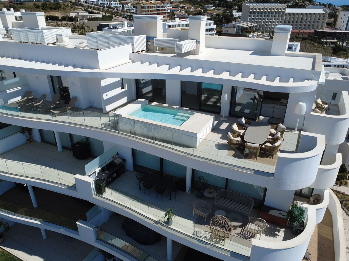 3 Bed Apartment for sale in Fuengirola Costa Del Sol, Málaga, Spain