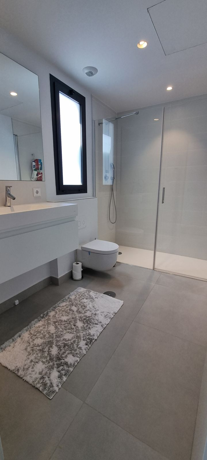 3 Bed Apartment for sale in Fuengirola Costa Del Sol, Málaga, Spain