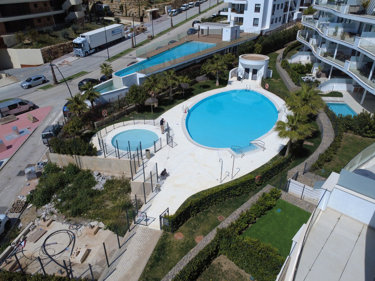 3 Bed Apartment for sale in Fuengirola Costa Del Sol, Málaga, Spain