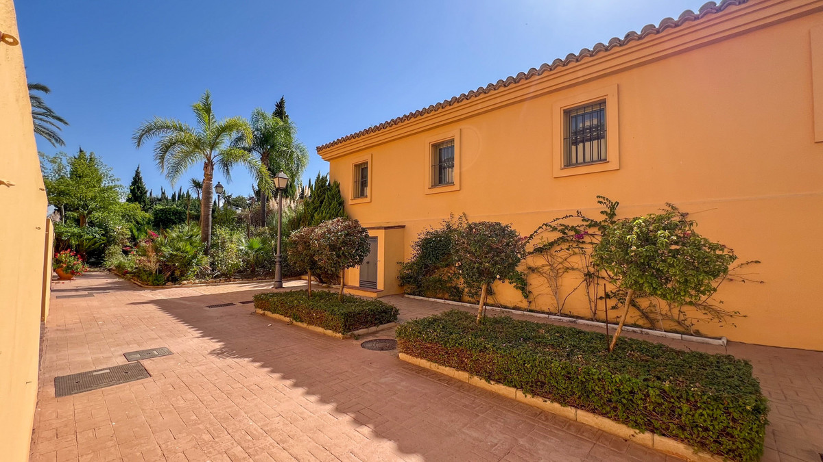 Se vende Adosada de 3 dormitorios en Costa Del Sol, Cadiz, España