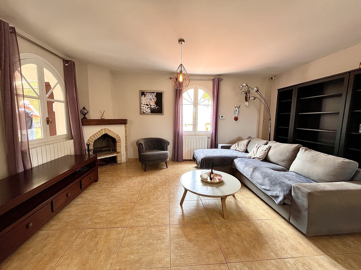 5 Bed Townhouse for sale in La Zenia Costa Blanca, Alicante, Spain