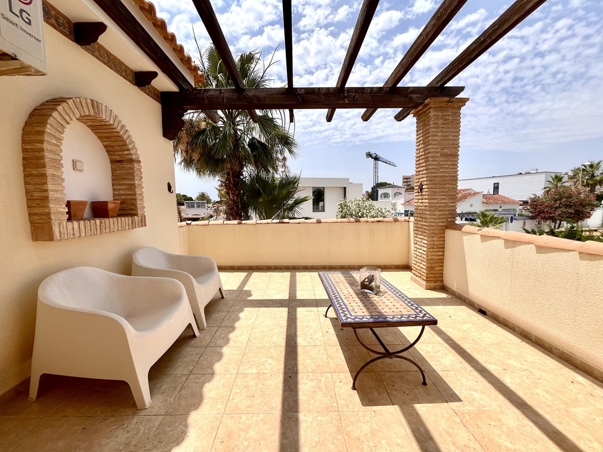 5 Bed Townhouse for sale in La Zenia Costa Blanca, Alicante, Spain