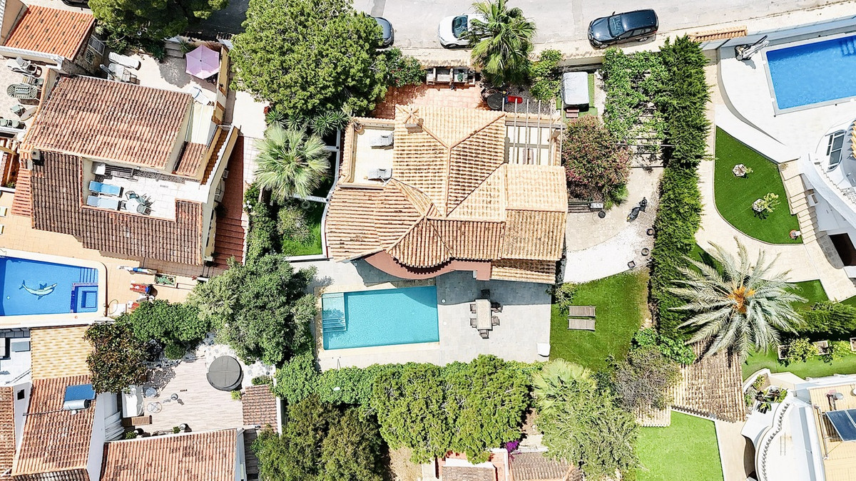 5 Bed Townhouse for sale in La Zenia Costa Blanca, Alicante, Spain