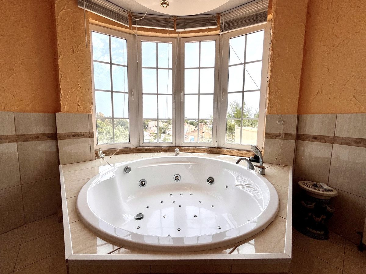 5 Bed Townhouse for sale in La Zenia Costa Blanca, Alicante, Spain