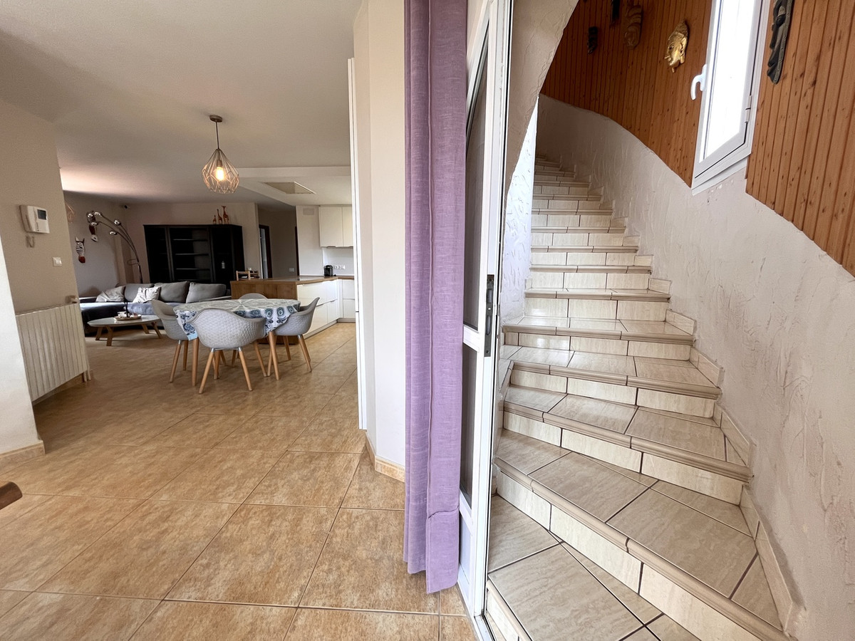 5 Bed Townhouse for sale in La Zenia Costa Blanca, Alicante, Spain