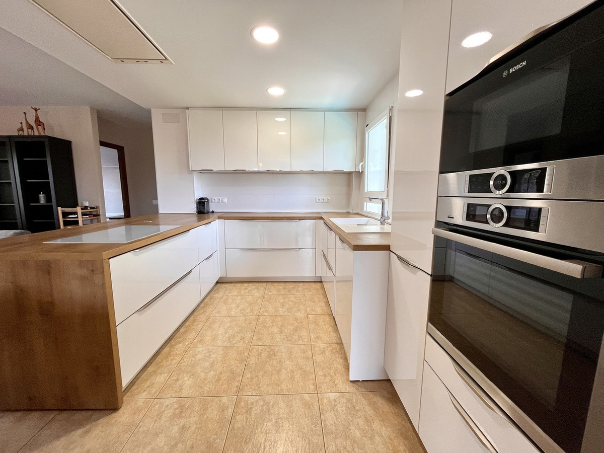 5 Bed Townhouse for sale in La Zenia Costa Blanca, Alicante, Spain