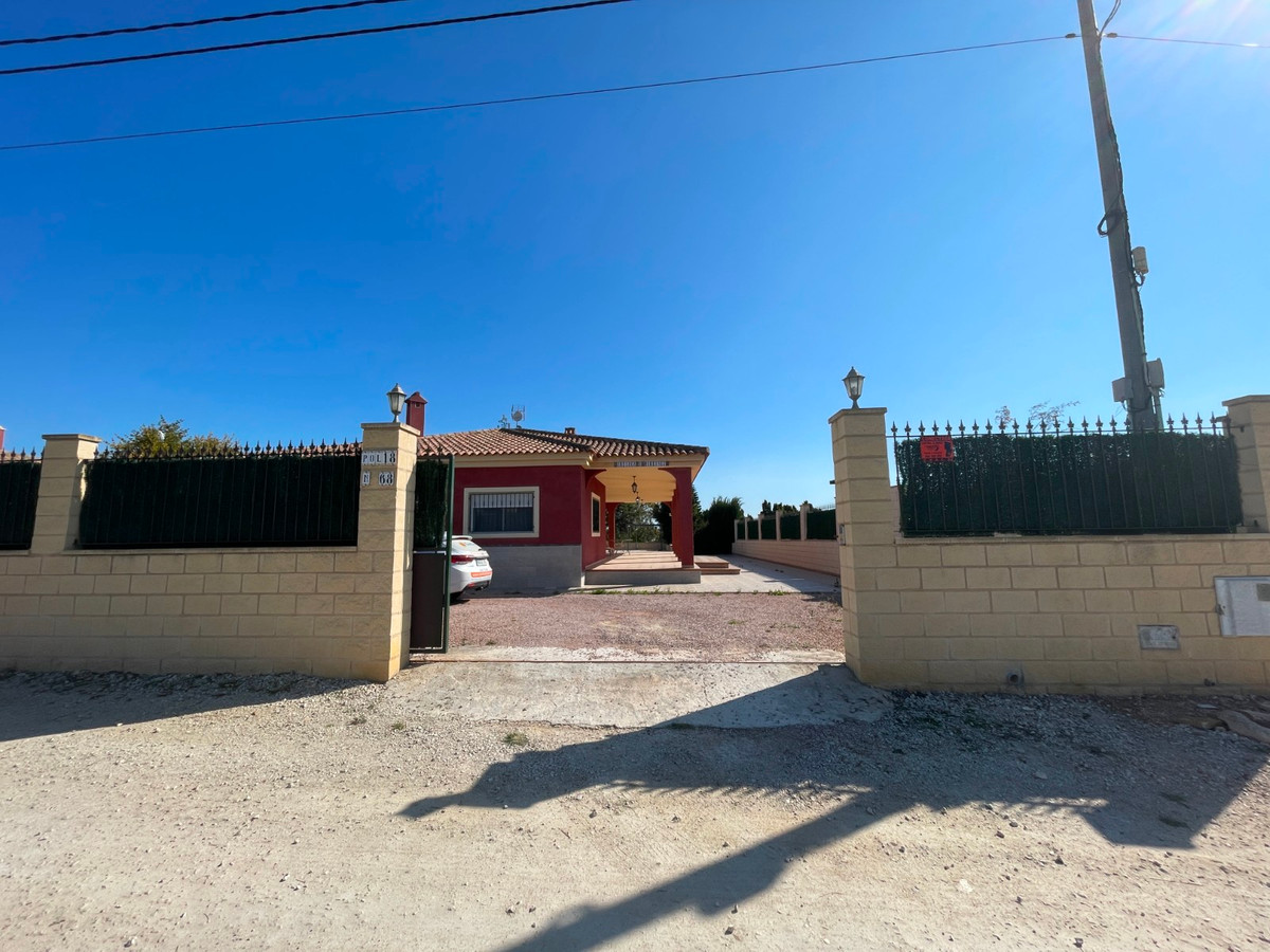 3 Bed Townhouse for sale in Albatera Costa Blanca, Alicante, Spain