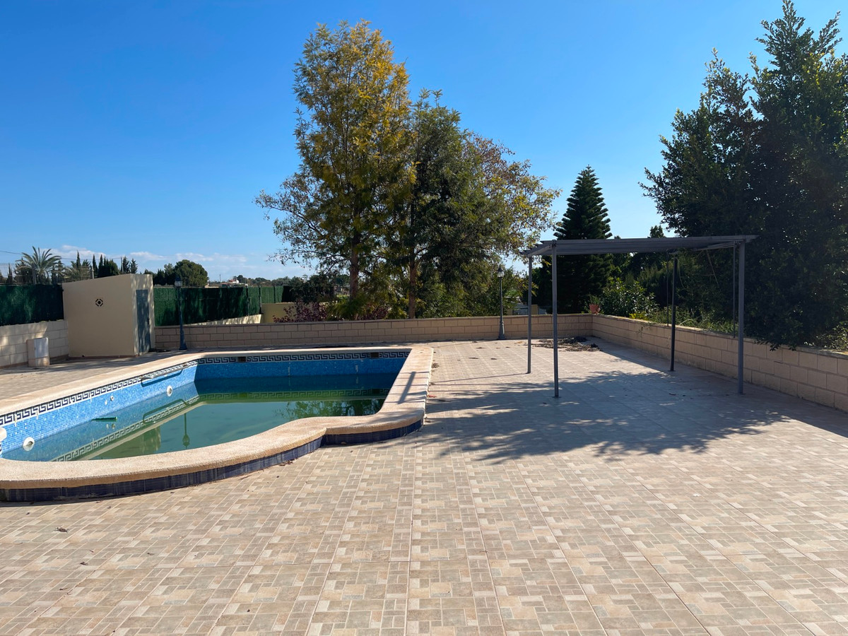 3 Bed Townhouse for sale in Albatera Costa Blanca, Alicante, Spain