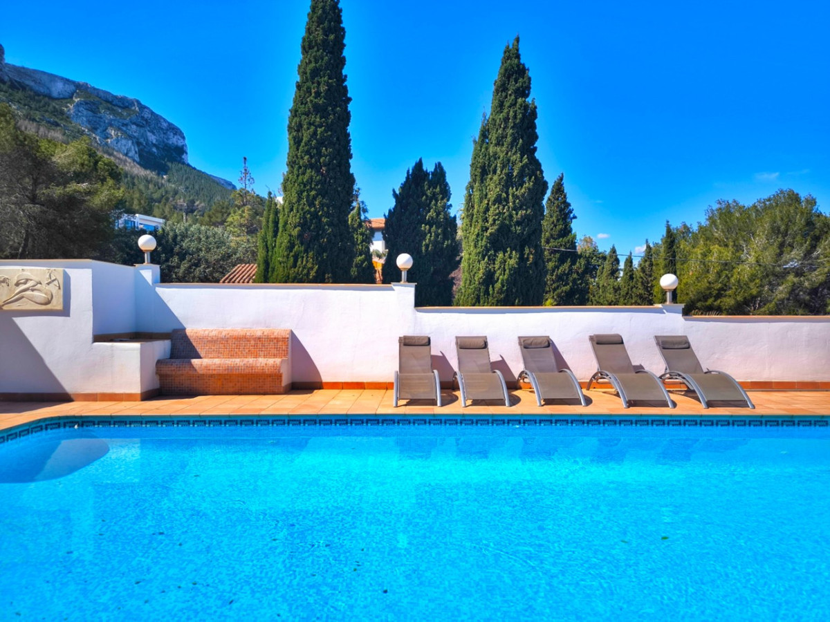5 Bed Townhouse for sale in Denia Costa Blanca, Alicante, Spain