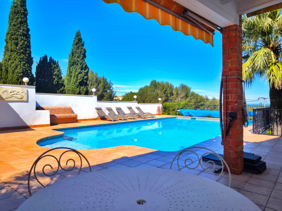 5 Bed Townhouse for sale in Denia Costa Blanca, Alicante, Spain