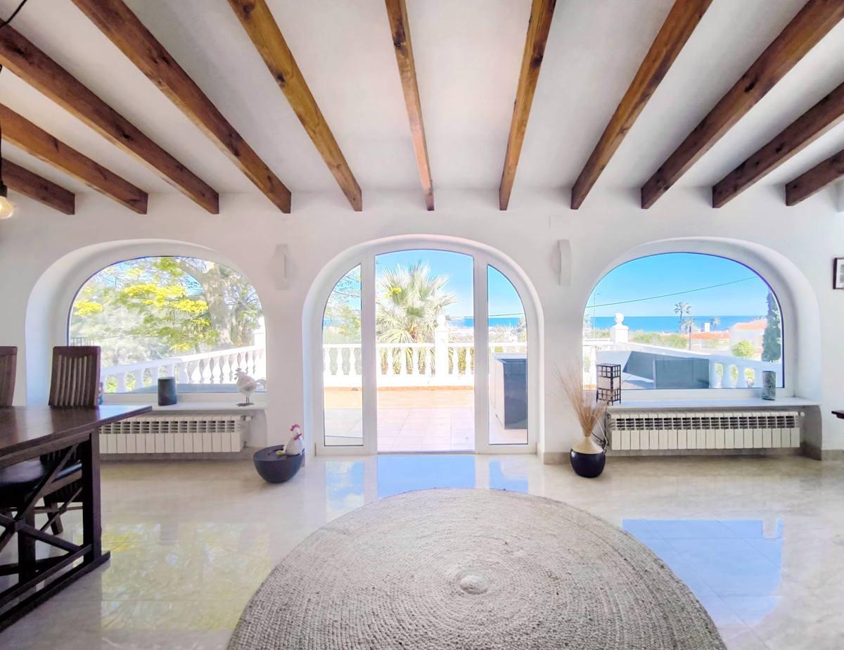 5 Bed Townhouse for sale in Denia Costa Blanca, Alicante, Spain