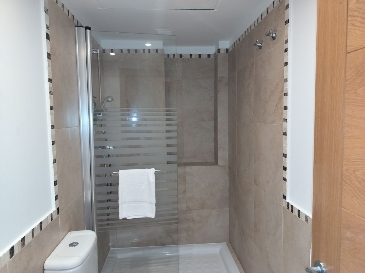 Se vende Apartamento Planta Baja de 2 dormitorios en Costa Del Sol, Málaga, España