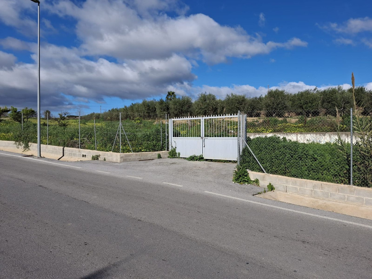 Plots for sale in Alhaurín De La Torre Costa Del Sol, Málaga, Spain