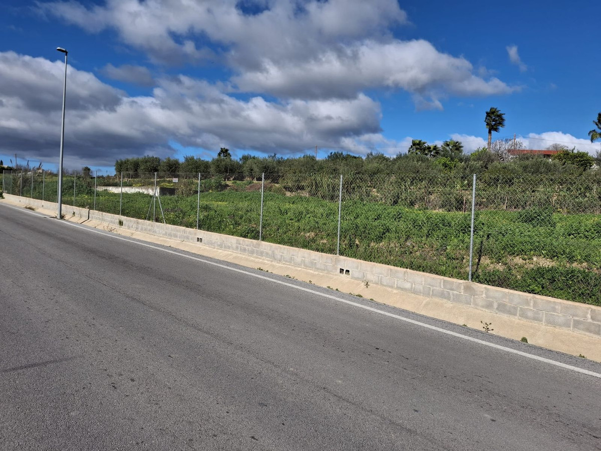 Plots for sale in Alhaurín De La Torre Costa Del Sol, Málaga, Spain