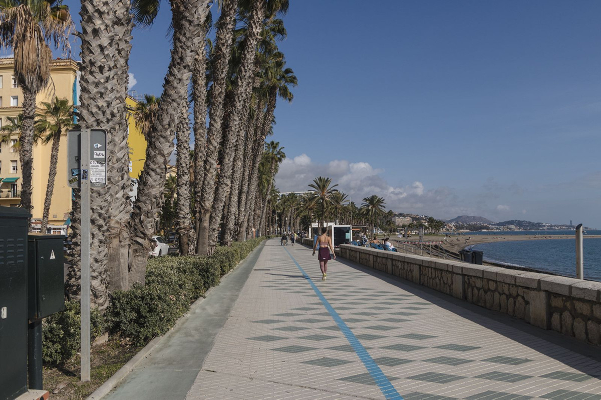 Se vende Apartamento Planta Media de 5 dormitorios en Costa Del Sol, Málaga, España