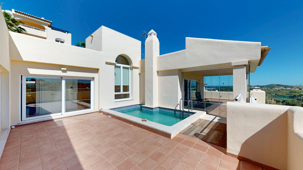 3 Bed Apartment for sale in Mijas Costa Del Sol, Málaga, Spain