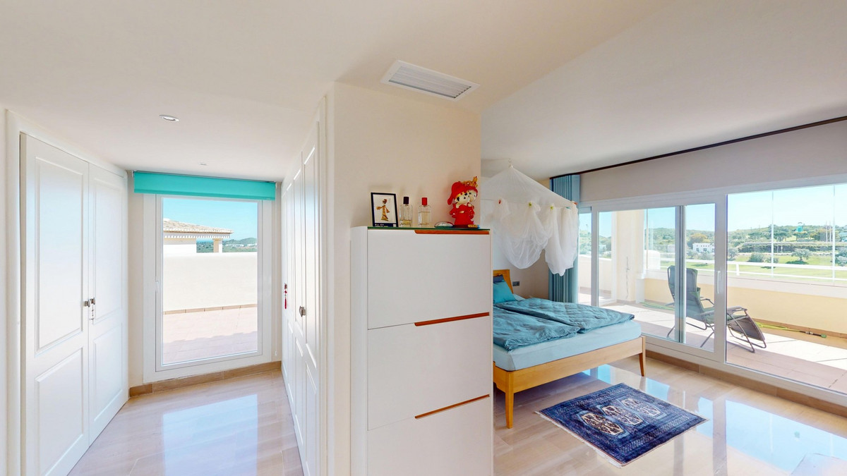 3 Bed Apartment for sale in Mijas Costa Del Sol, Málaga, Spain