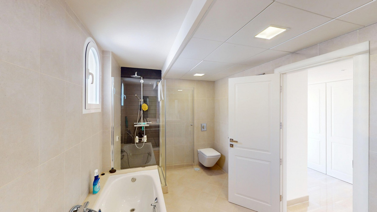 3 Bed Apartment for sale in Mijas Costa Del Sol, Málaga, Spain