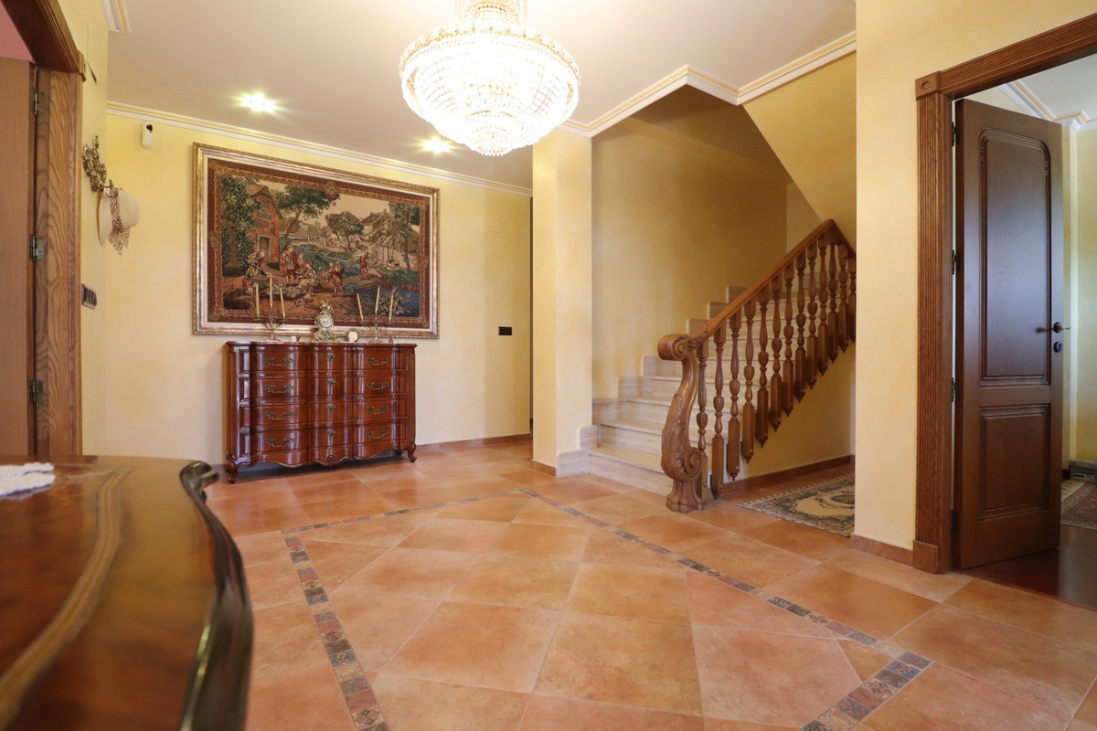 Se vende Villa - Chalet de 6 dormitorios en Costa Blanca, Alicante, España