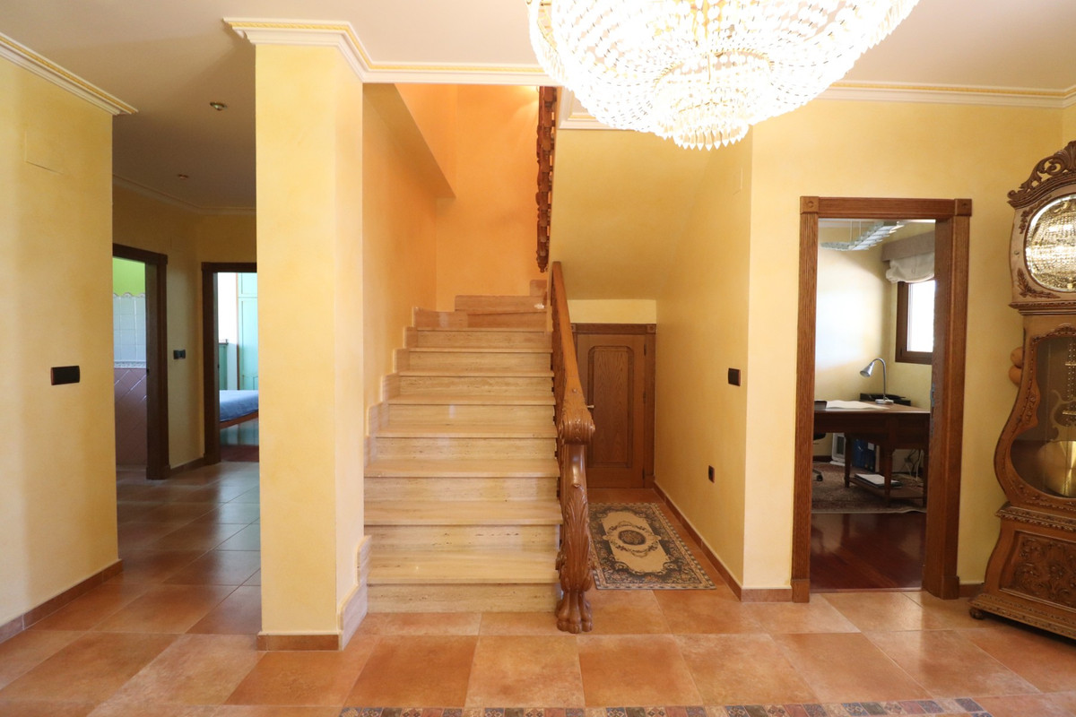 Se vende Villa - Chalet de 6 dormitorios en Costa Blanca, Alicante, España