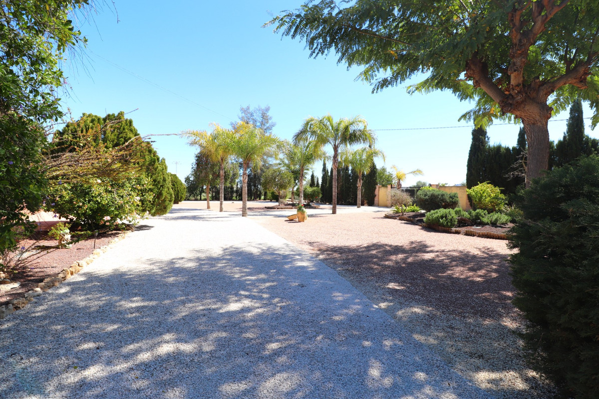 Se vende Villa - Chalet de 6 dormitorios en Costa Blanca, Alicante, España
