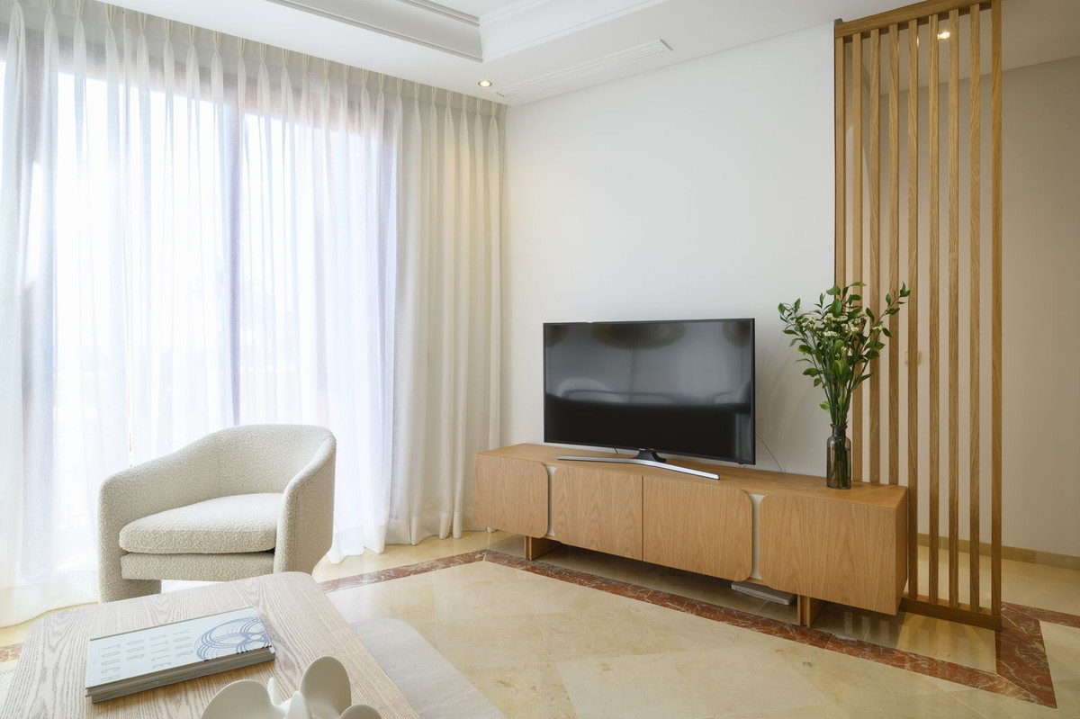 3 Bed Apartment for sale in Estepona Costa Del Sol, Málaga, Spain