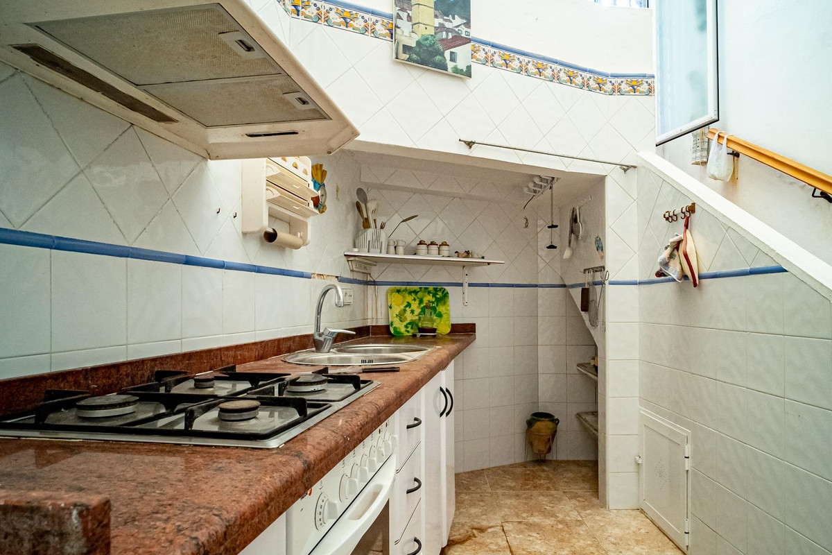 Se vende Adosada de 6 dormitorios en Costa Blanca, Alicante, España