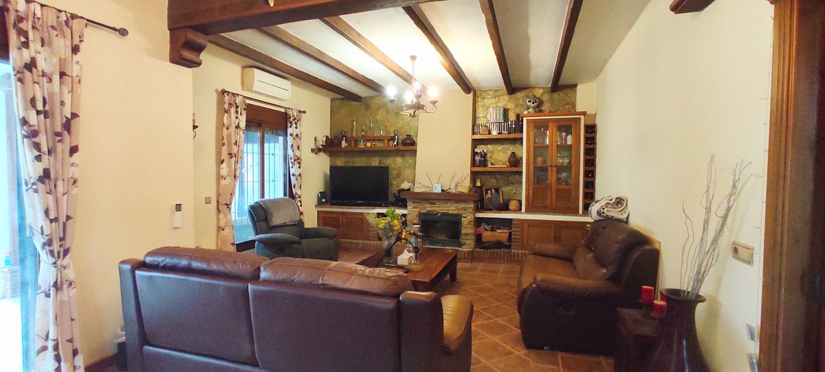 4 Bed Townhouse for sale in Alhaurín El Grande Costa Del Sol, Málaga, Spain