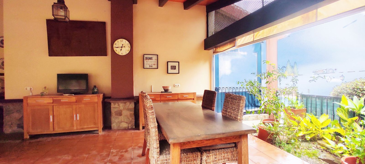 4 Bed Townhouse for sale in Alhaurín El Grande Costa Del Sol, Málaga, Spain