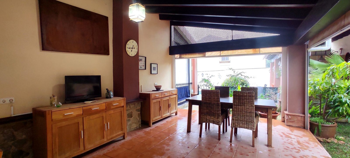 4 Bed Townhouse for sale in Alhaurín El Grande Costa Del Sol, Málaga, Spain