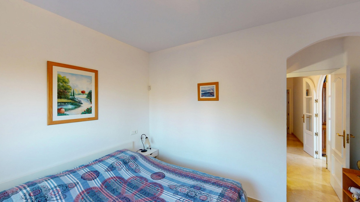 Se vende Villa - Chalet de 4 dormitorios en Costa Del Sol East, Málaga, España