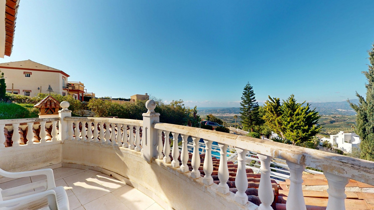 Se vende Villa - Chalet de 4 dormitorios en Costa Del Sol East, Málaga, España