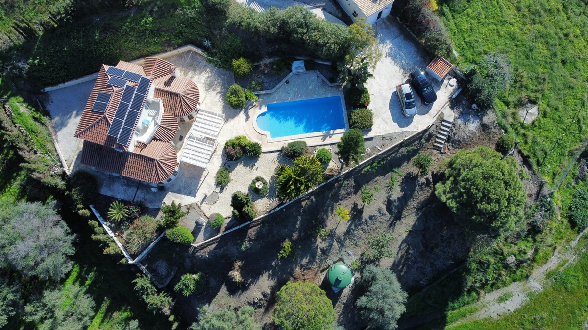 Se vende Villa - Chalet de 4 dormitorios en Costa Del Sol East, Málaga, España