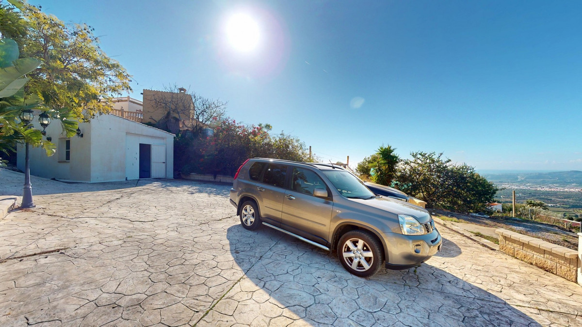 Se vende Villa - Chalet de 4 dormitorios en Costa Del Sol East, Málaga, España