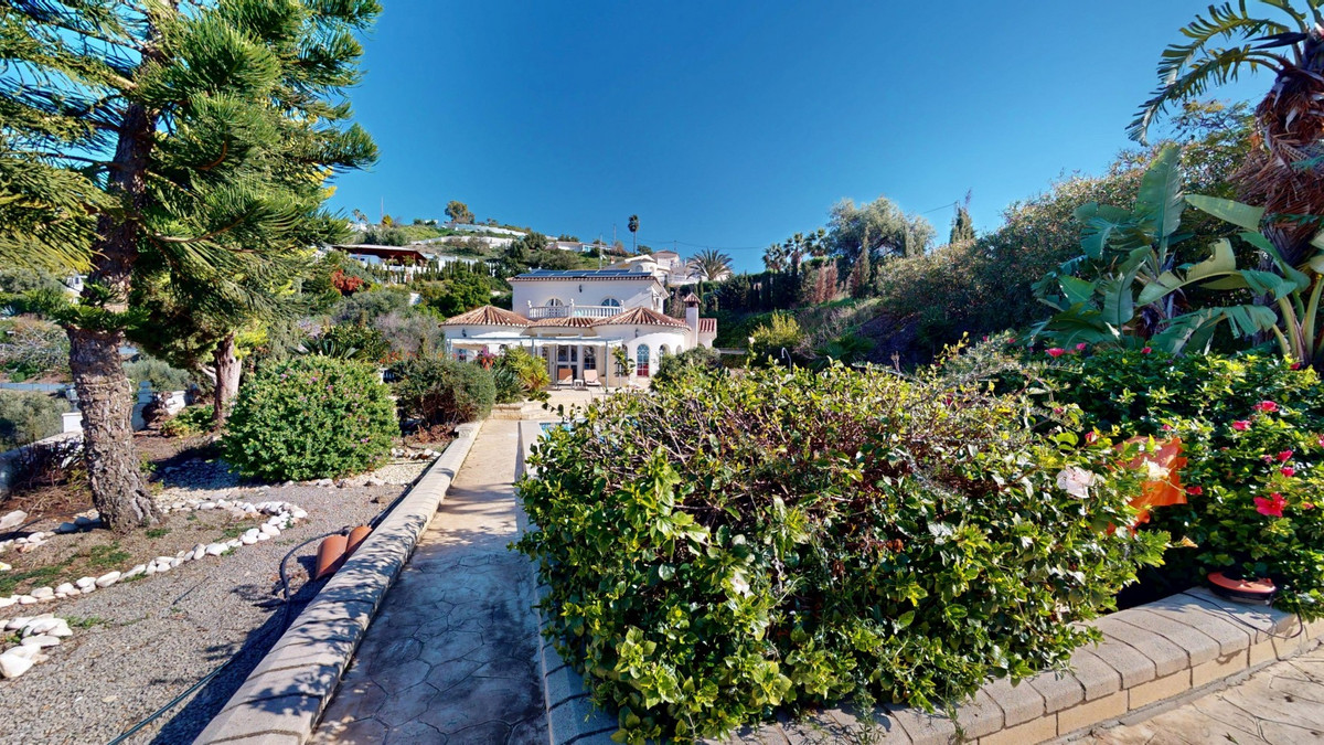 Se vende Villa - Chalet de 4 dormitorios en Costa Del Sol East, Málaga, España