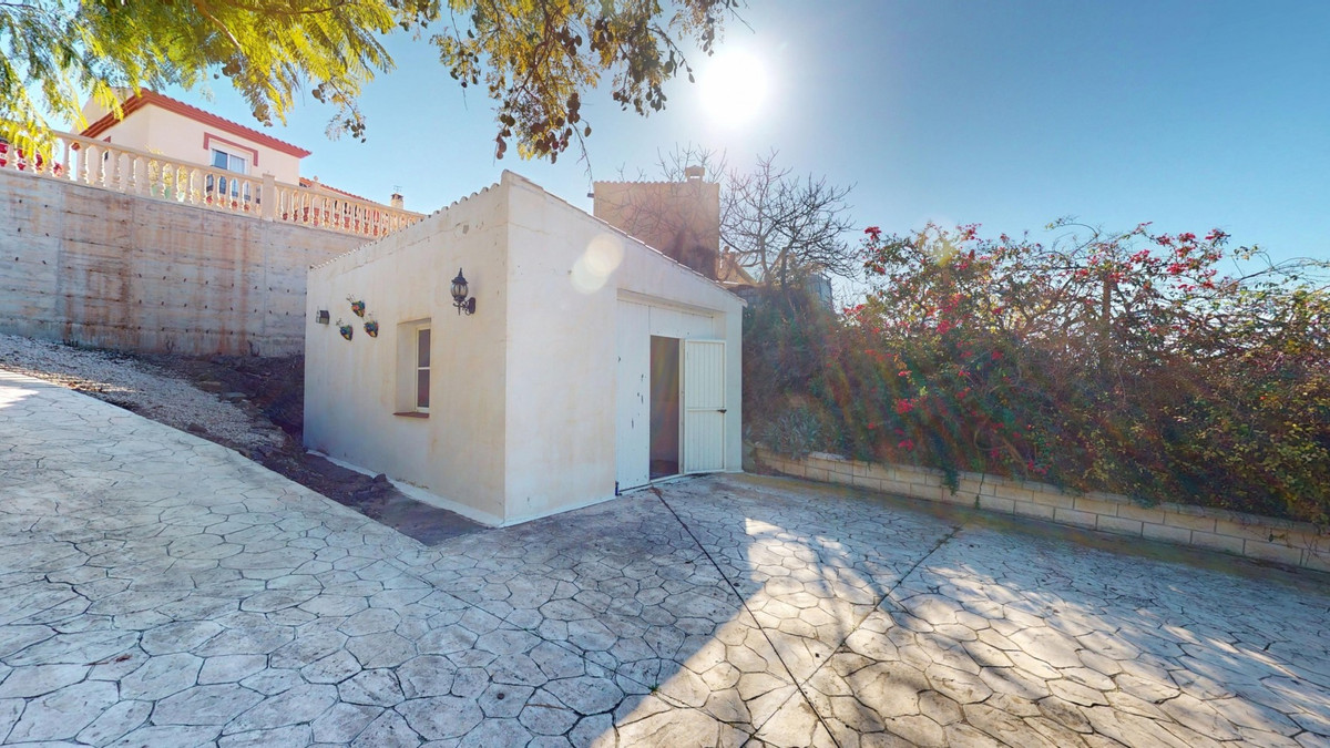 Se vende Villa - Chalet de 4 dormitorios en Costa Del Sol East, Málaga, España
