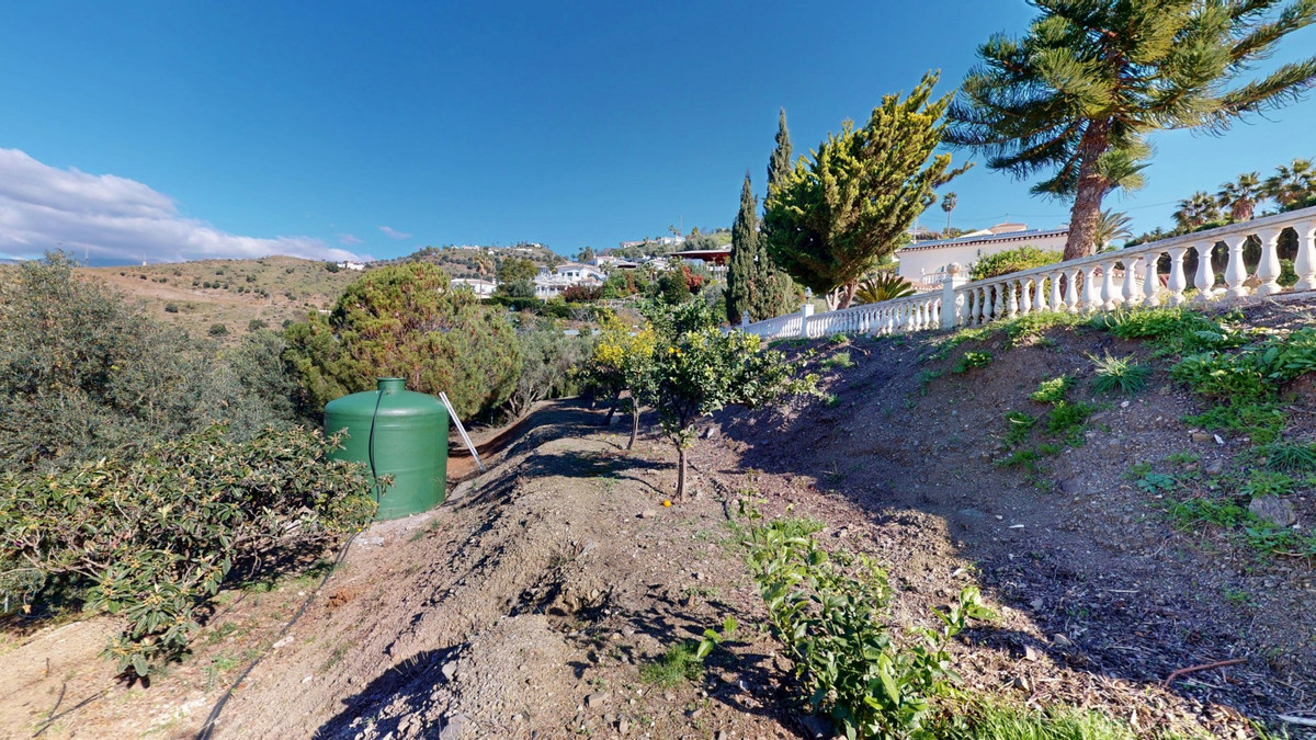Se vende Villa - Chalet de 4 dormitorios en Costa Del Sol East, Málaga, España