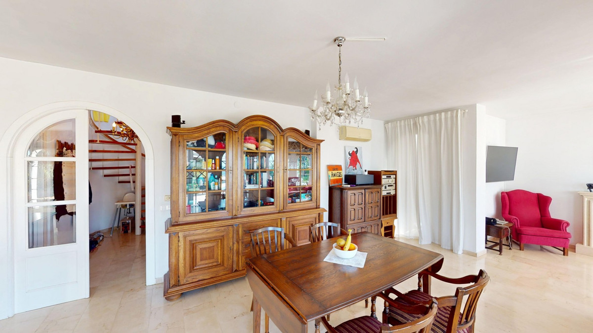 Se vende Villa - Chalet de 4 dormitorios en Costa Del Sol East, Málaga, España