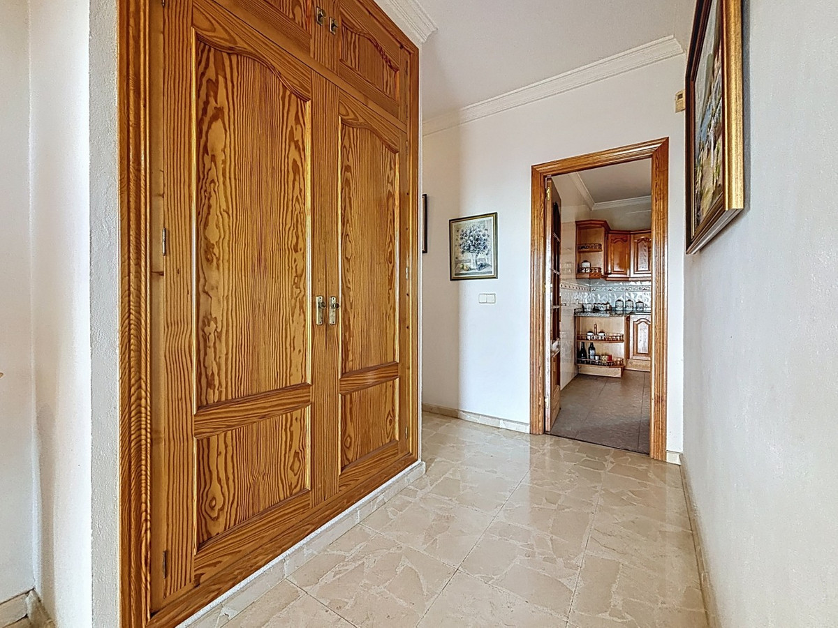 Se vende Villa - Chalet de 3 dormitorios en Costa Del Sol East, Málaga, España