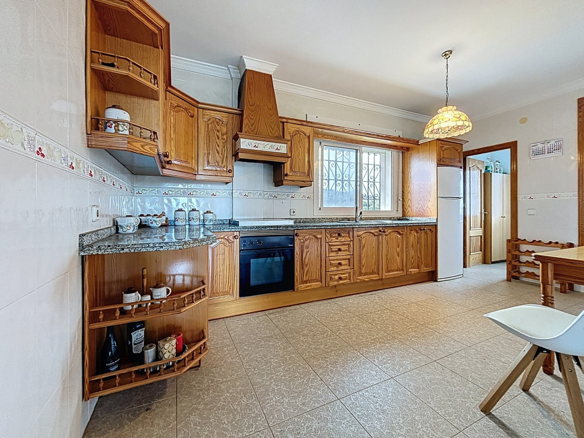 Se vende Villa - Chalet de 3 dormitorios en Costa Del Sol East, Málaga, España