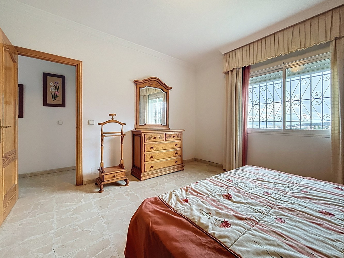 Se vende Villa - Chalet de 3 dormitorios en Costa Del Sol East, Málaga, España