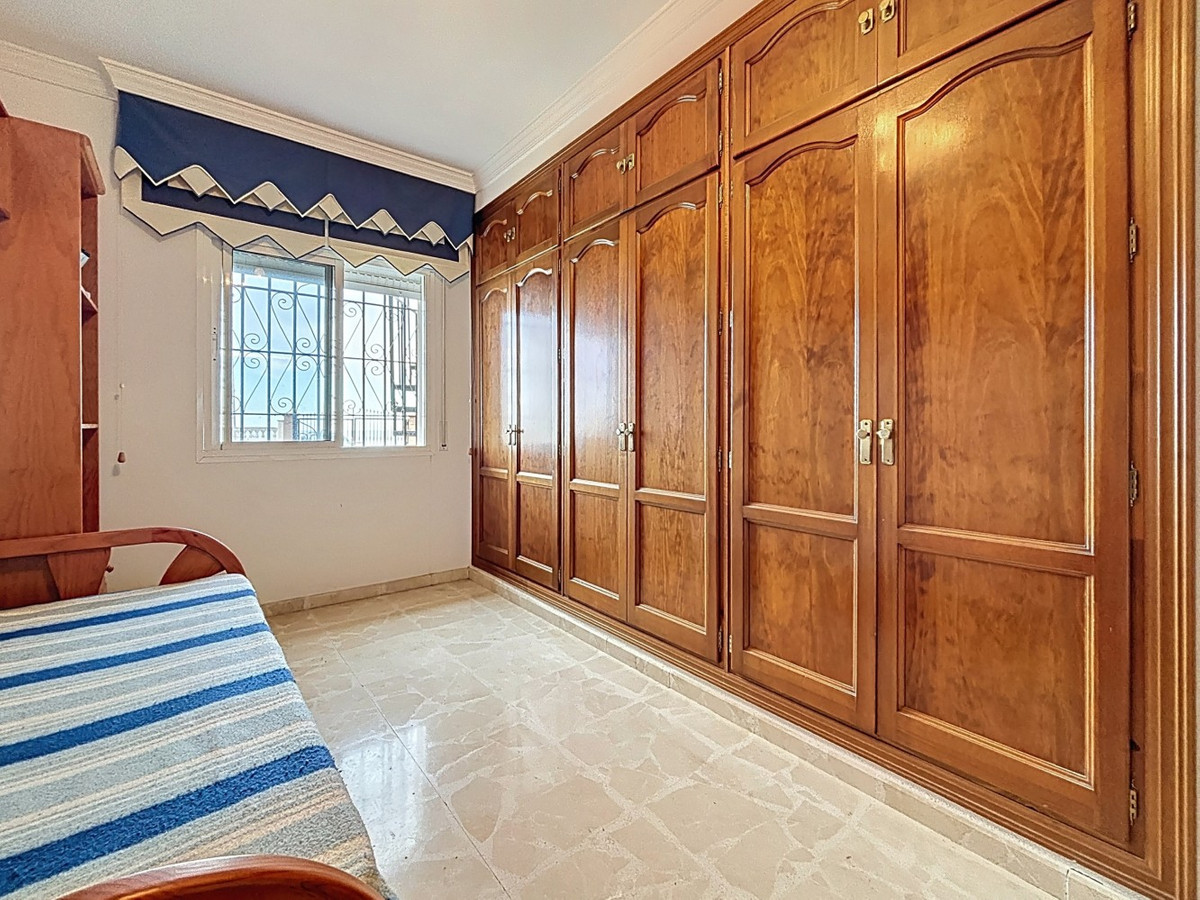 Se vende Villa - Chalet de 3 dormitorios en Costa Del Sol East, Málaga, España